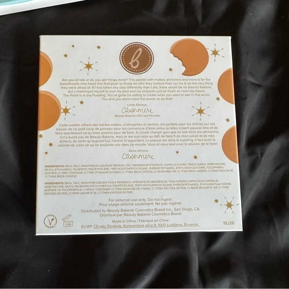 Beauty Bakerie Proof is in the Puddin’ Eyeshadow Palette